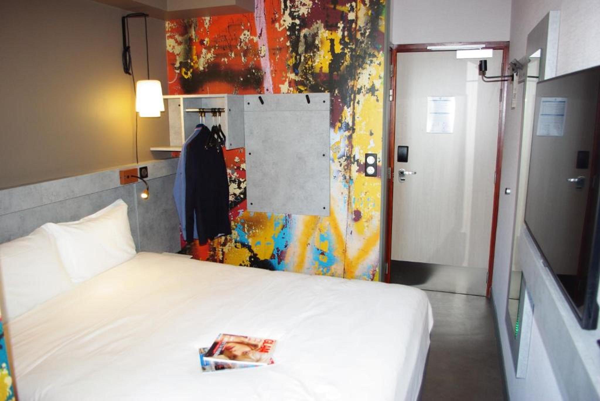 Greet Hotel Paris Porte De La Chapelle - Arena Сен-Дени Экстерьер фото